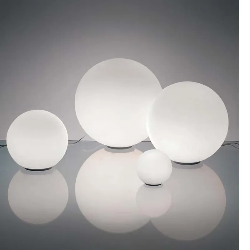 Artemide Lampa stołowa Dioscuri biała śr. 35 cm Kup online