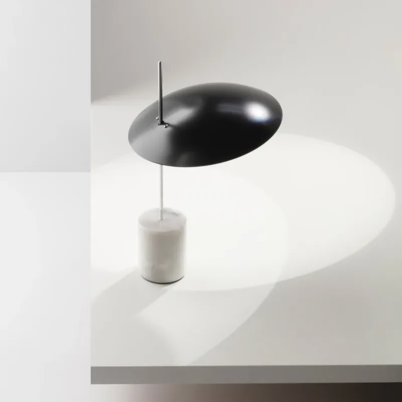 Wykonana z aluminium i marmuru lampa stołowa Clam 2 bs.living Oferta limitowana