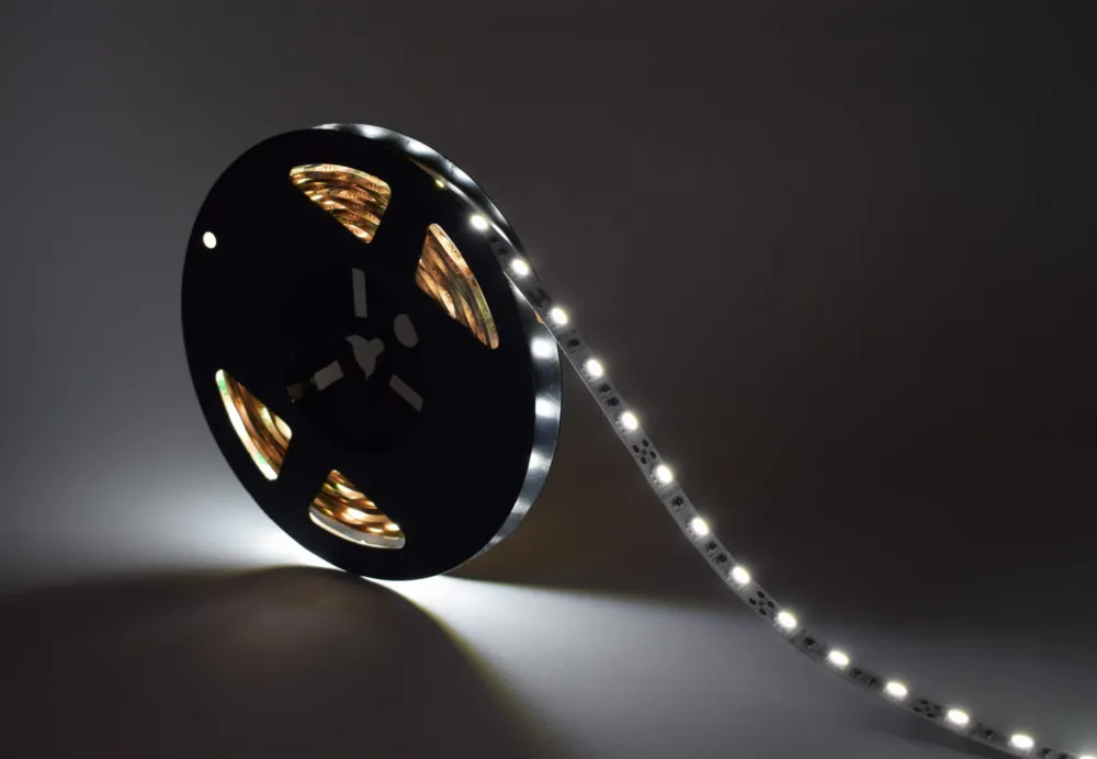 Zamów teraz Taśma LED 300 SMD 5050 12V 14,4W 6000K 10mm IP20 1m 05TS12GW03050BZ008 - Gerled