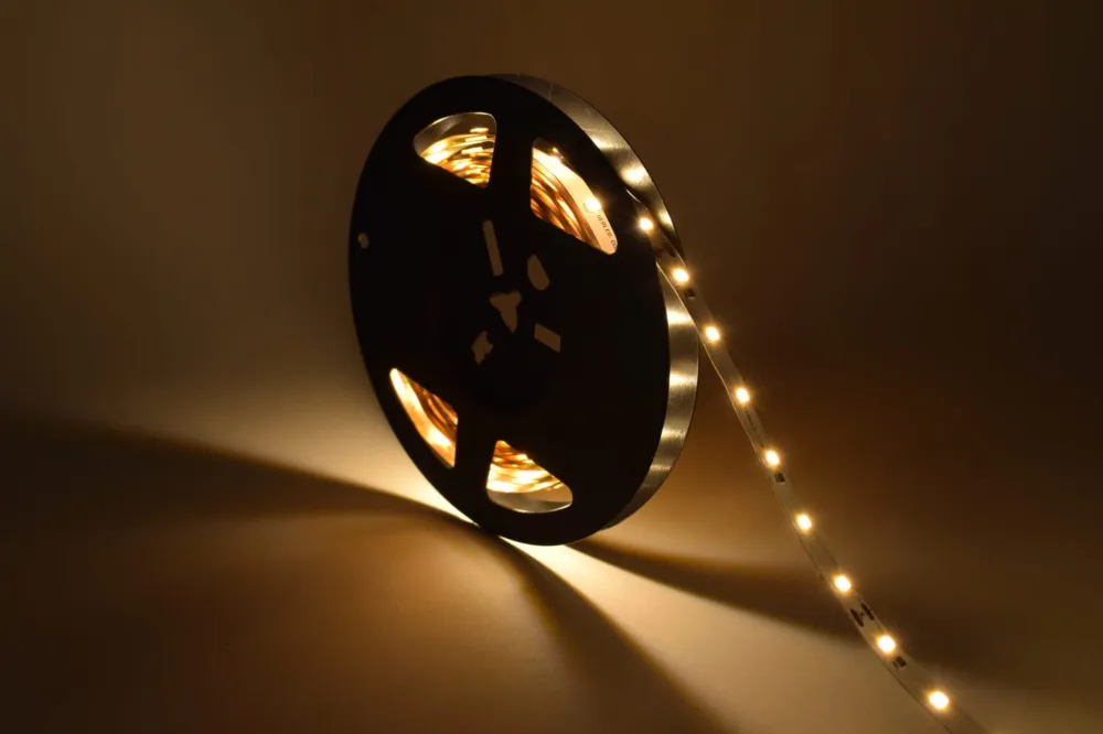 Szybka wysyłka Taśma LED 300 SMD 5630 24V 14,4W 3000K 10mm IP20 1m 05TS24GW03056BC008 - Gerled