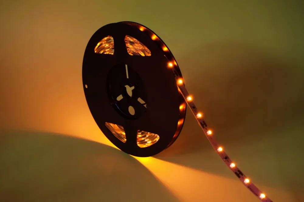 Taśma LED 600 SMD 3528 24V 9,6W Żółty 8mm NANO 1m 05TS24GN06035ZY0XX - Gerled Oferta