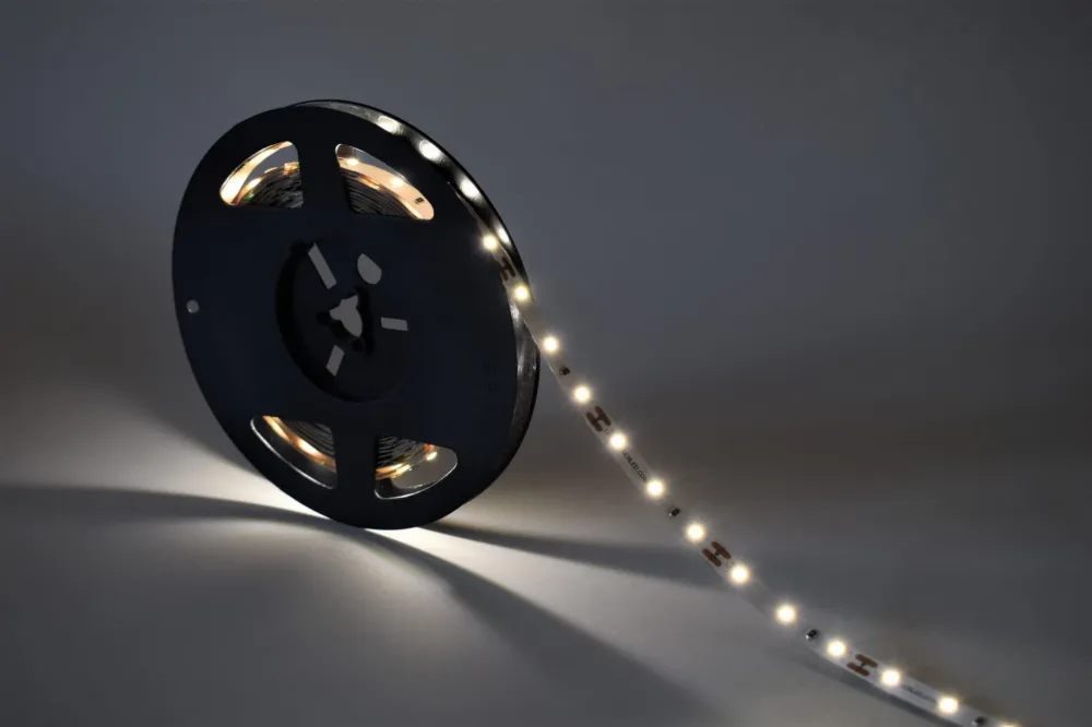 Nowość Taśma LED 300 SMD 2835 12V 4,8W 4000K 8mm NANO 1m 05TS12GN03028BN008 - Gerled