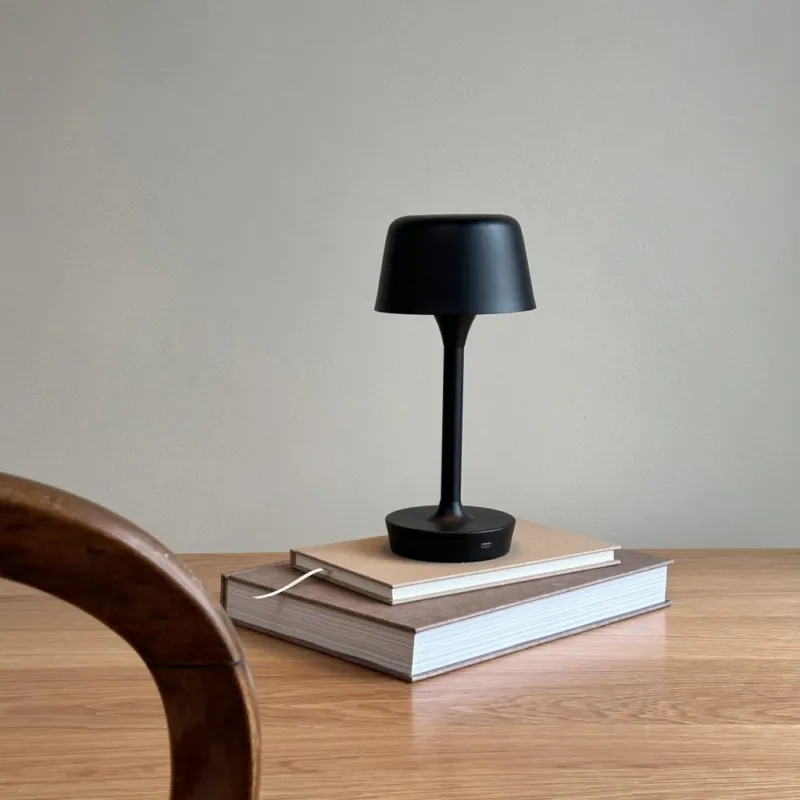 Elegancka lampa stołowa Flow LED w klasycznym kolorze Darmowy zwrot